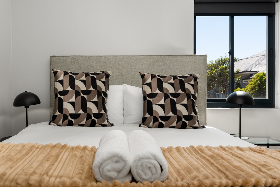 1 Bedroom Property for Sale in Sea Point Western Cape